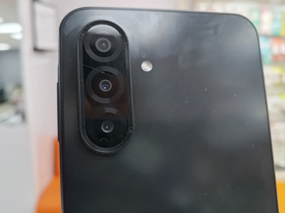 Смартфон Samsung Galaxy A17 8/256
