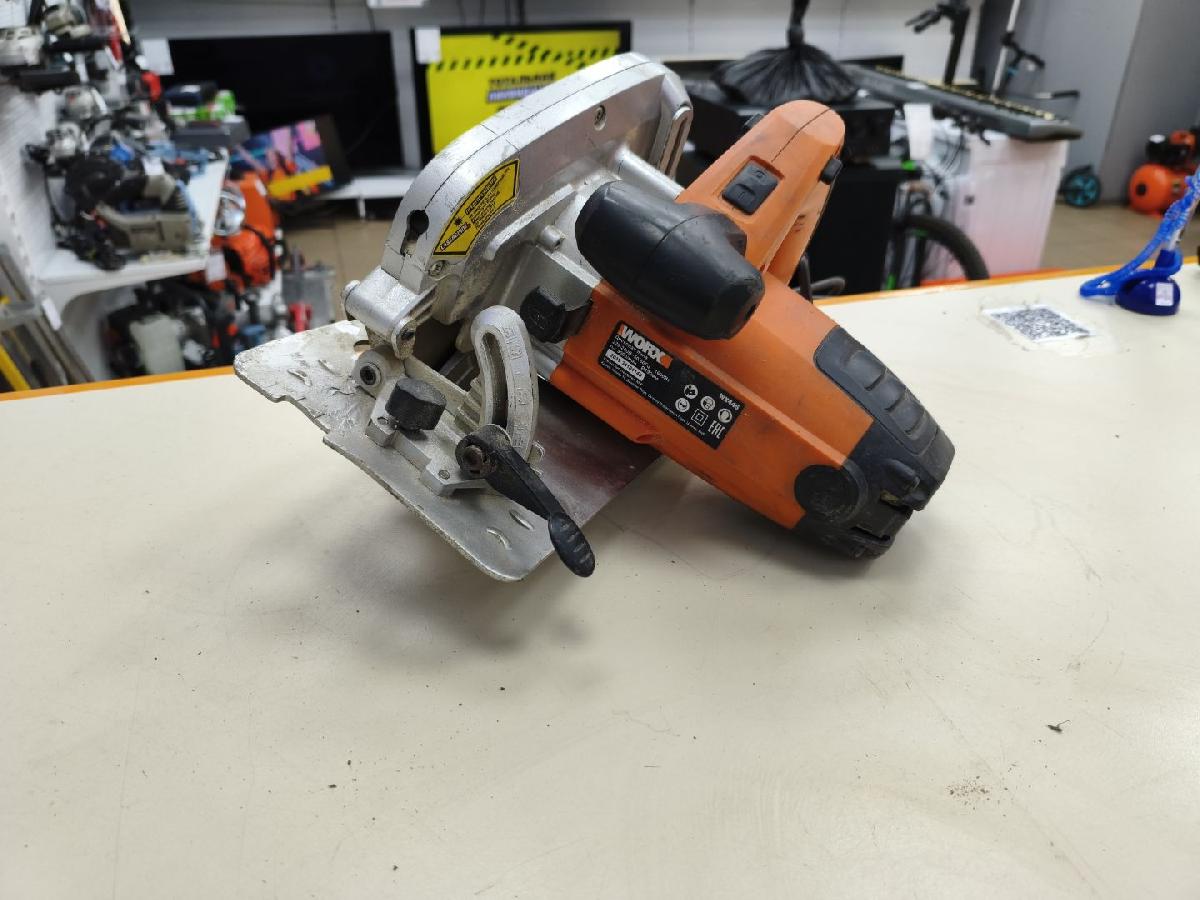 Дисковая пила Worx WX425