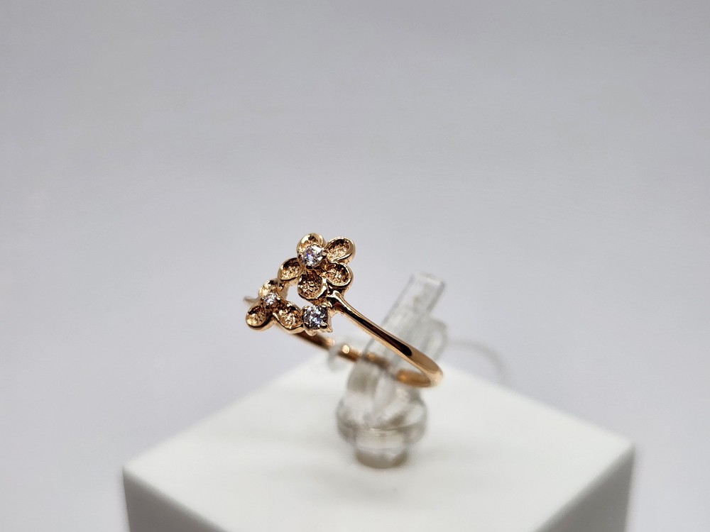 КОЛЬЦО С КАМНЯМИ (Au 585)