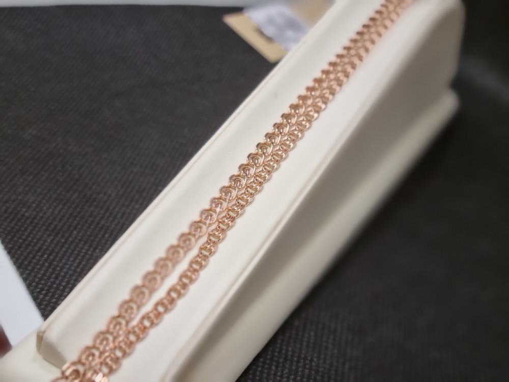 ЦЕПЬ ПУСТОТЕЛАЯ Лав (Au 585)