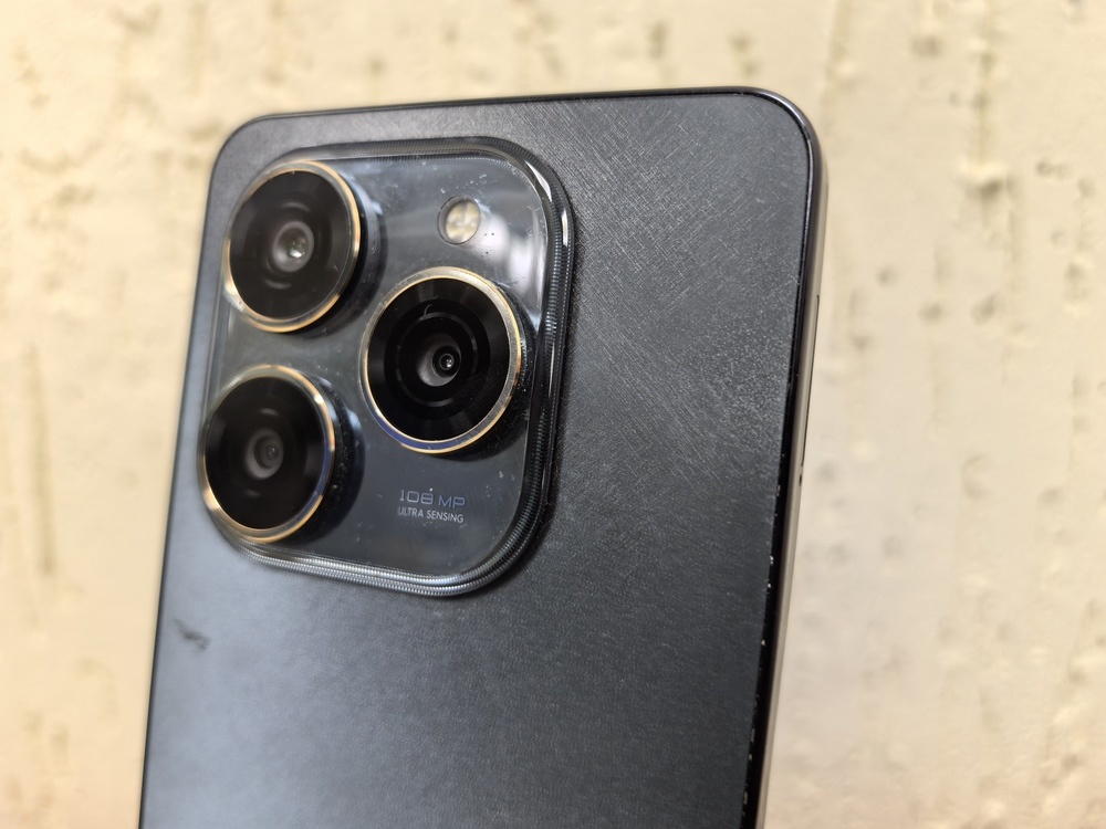 Смартфон Tecno Spark 20 Pro 12/256