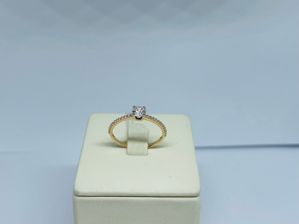 КОЛКМИ585 КОЛЬЦО С КАМНЯМИ (Au 585)