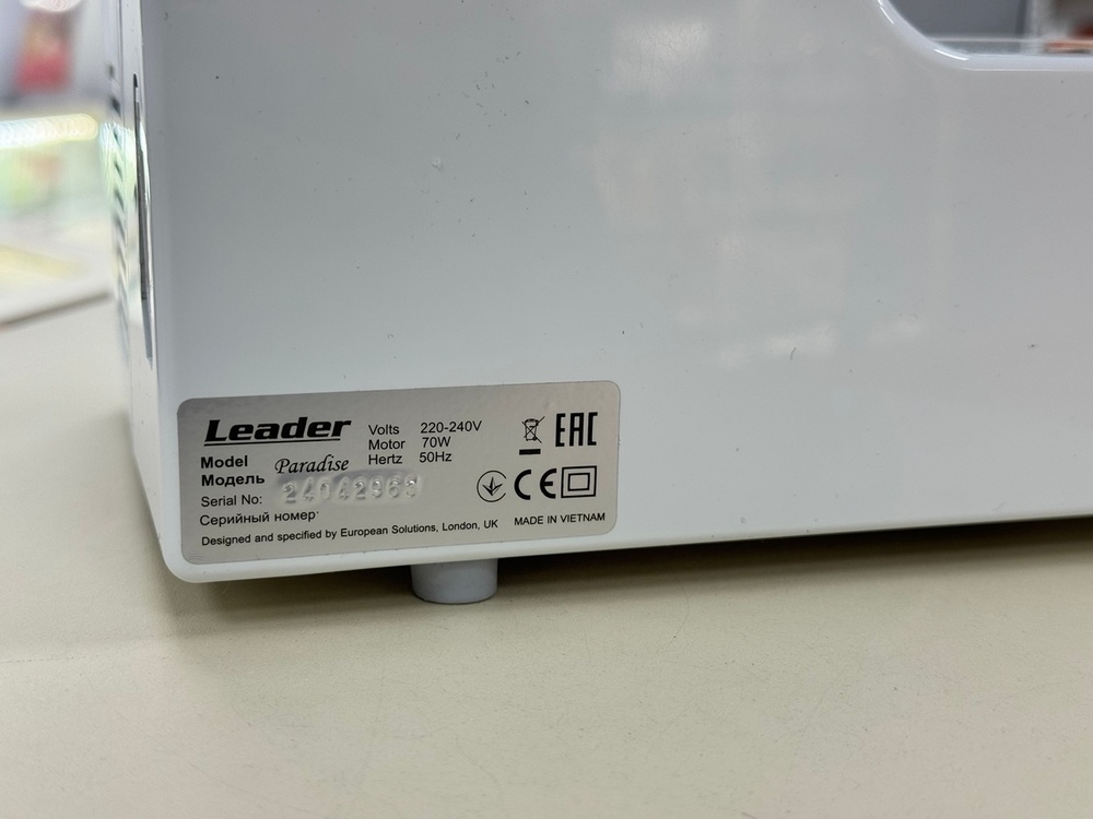 Швейная машина Leader Paradise