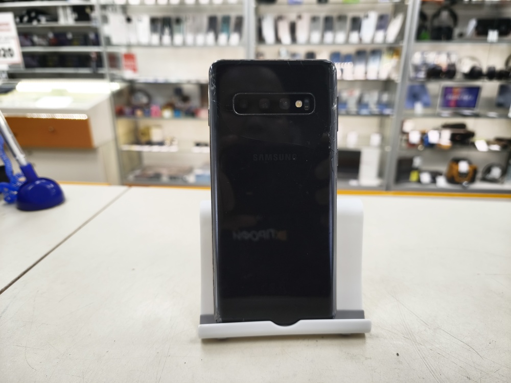Смартфон Samsung Galaxy S10 8/128