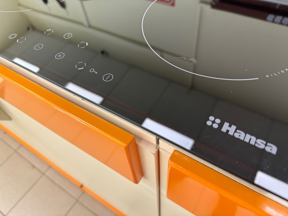 Встраиваемая электрическая панель Hansa BHC62014