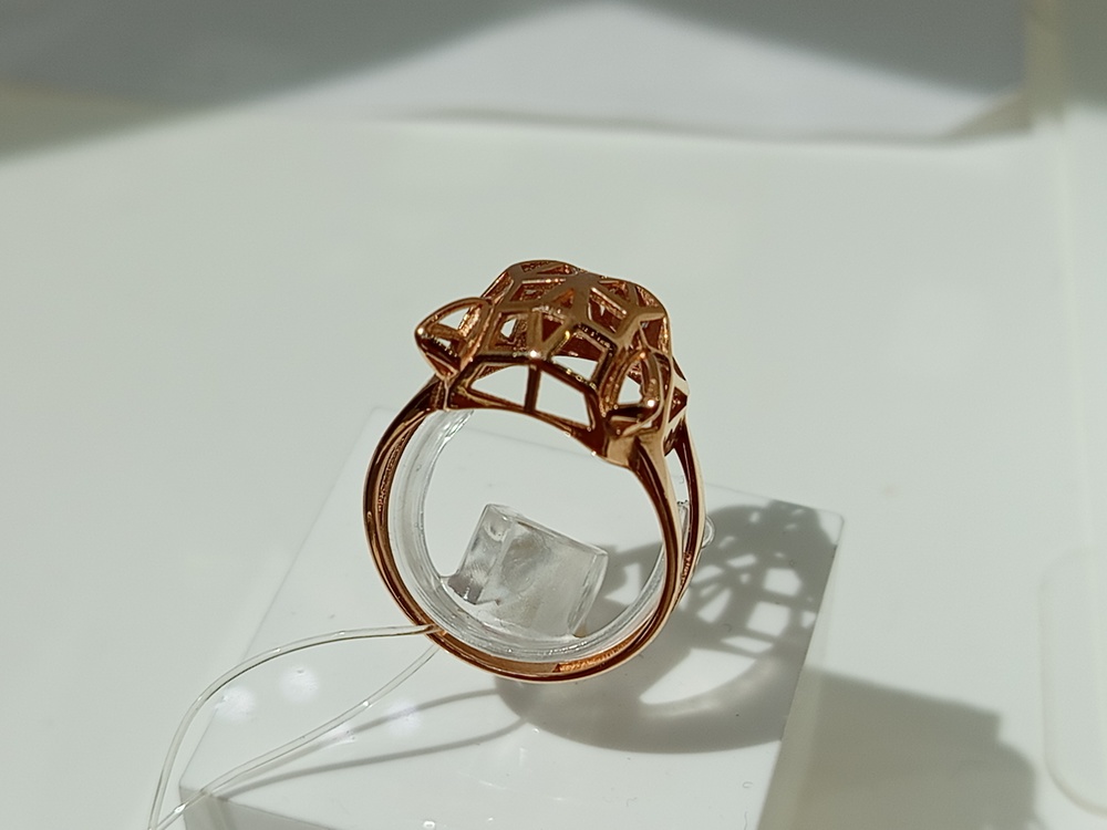 КОЛЬЦО С КАМНЯМИ (Au 585)