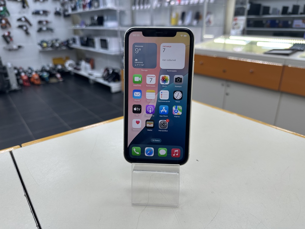 Смартфон Apple iPhone 11 128Gb