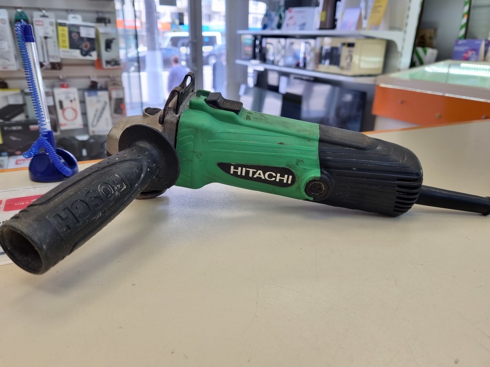 Угловая шлифмашина Hitachi G13SS2;