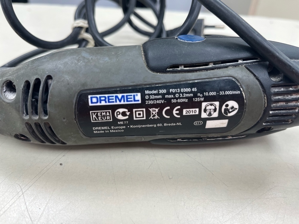Гравер Dremel 300