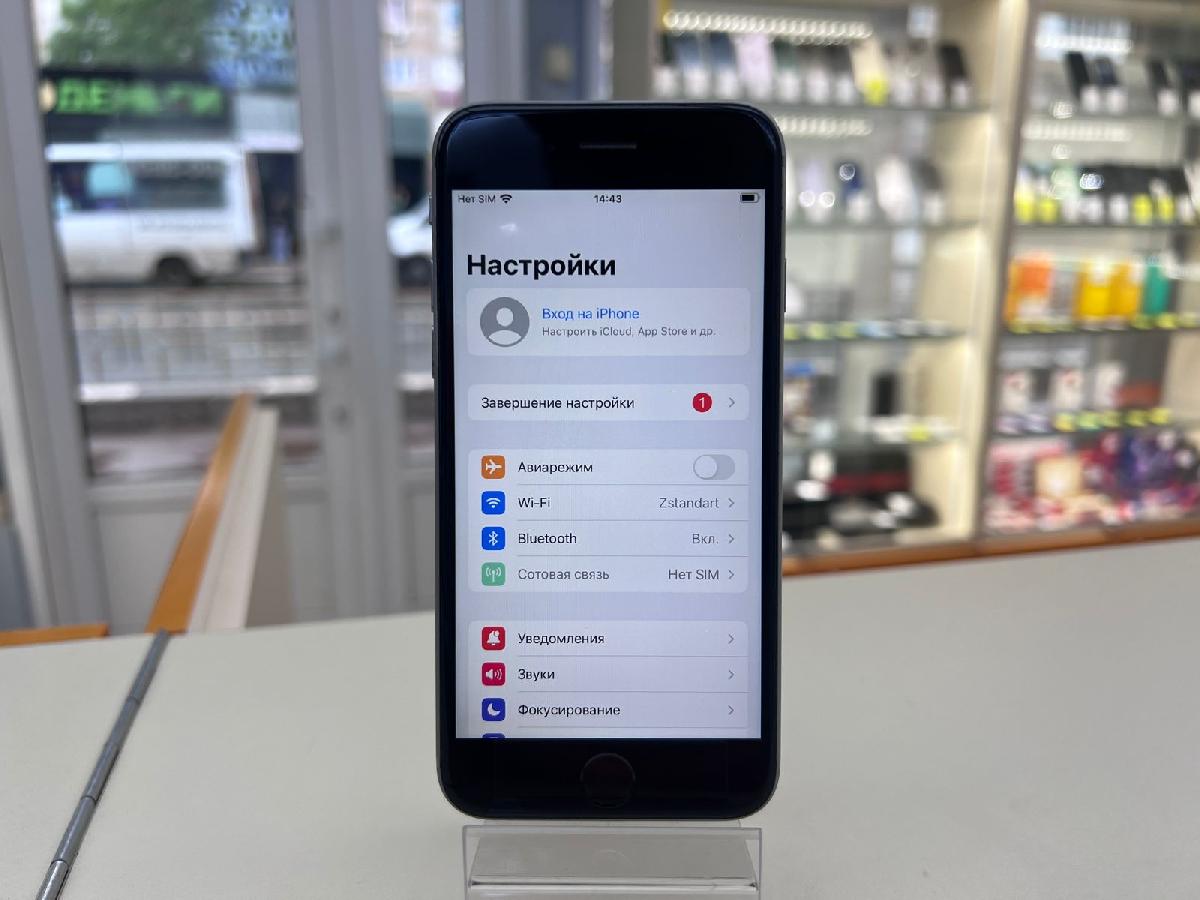 Смартфон Apple iPhone 6S 16Gb