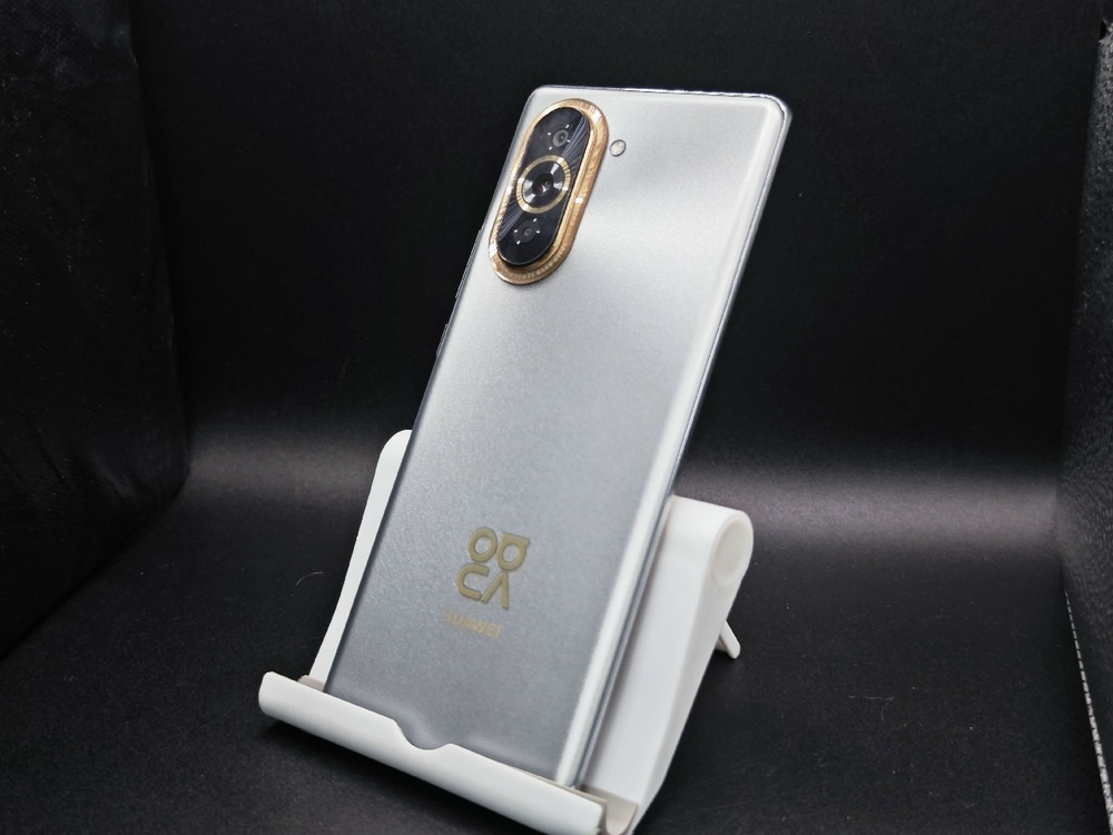 Смартфон Huawei Nova 10 8/128