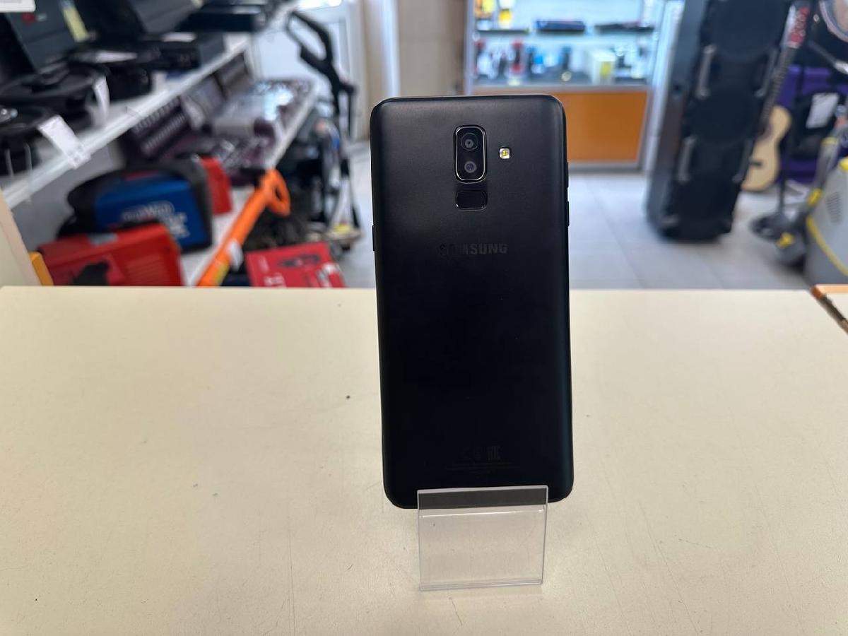 Смартфон Samsung Galaxy J8 3/32 (2018)
