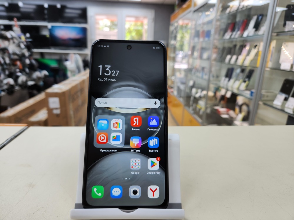 Смартфон Tecno SPARK 30C 6/128