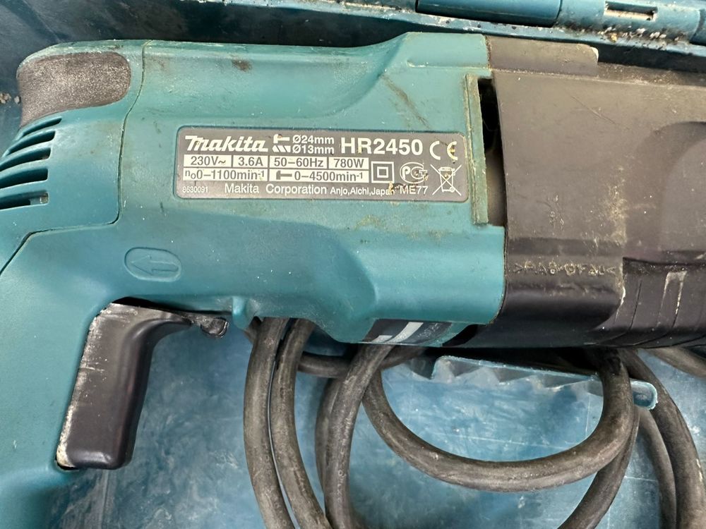 Перфоратор Makita HR2450FT