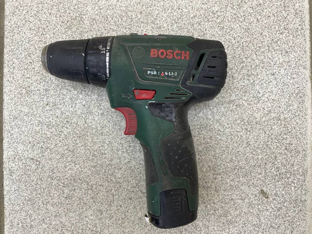 Шуруповерт Bosch PSR 10.8 LI