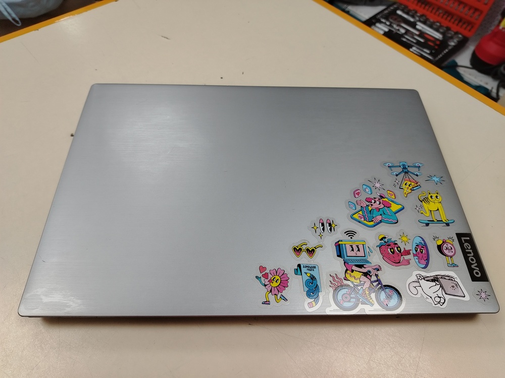 Ноутбук Lenovo Lenovo ideapad S145-15ikb; Core i3-8130U, Intel UHD Graphics 620, 4 Гб, Нет, 120 Гб