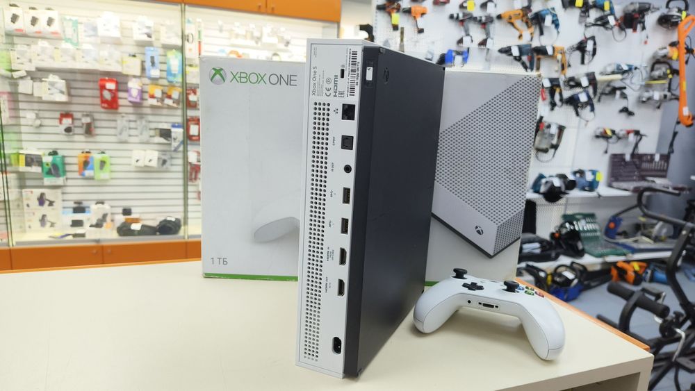 Игровая приставка Xbox Series S 1Tb SSD
