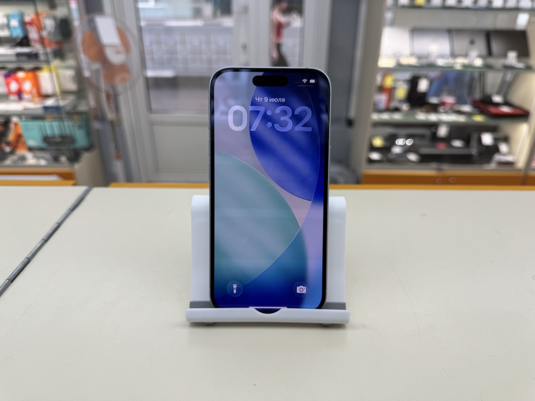 Смартфон Apple Iphone 15 128Gb