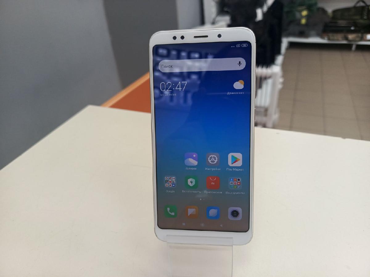 Смартфон Xiaomi Redmi 5 Plus 3/32