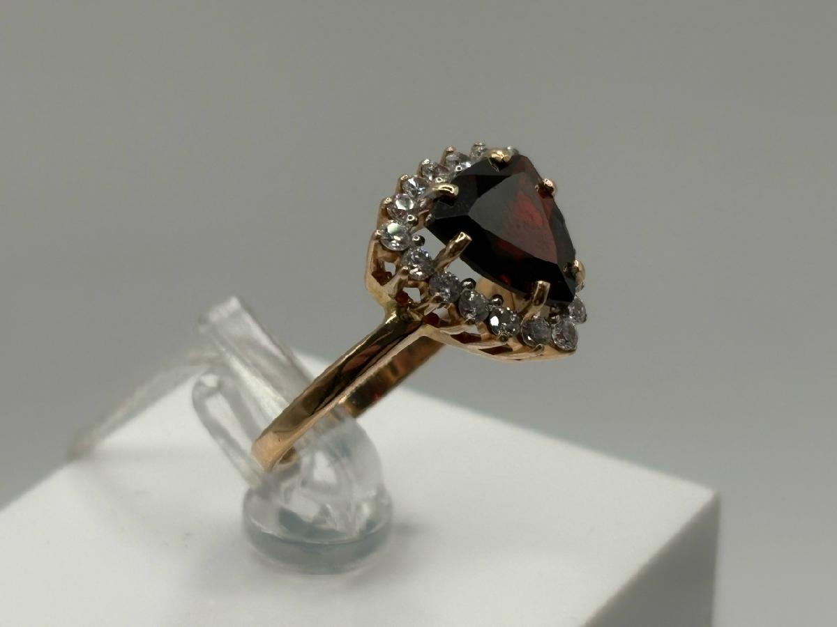 КОЛКМИ585 КОЛЬЦО С КАМНЯМИ (Au 585)