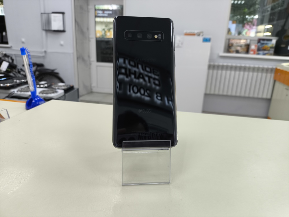 Смартфон Samsung Galaxy S10 8/128