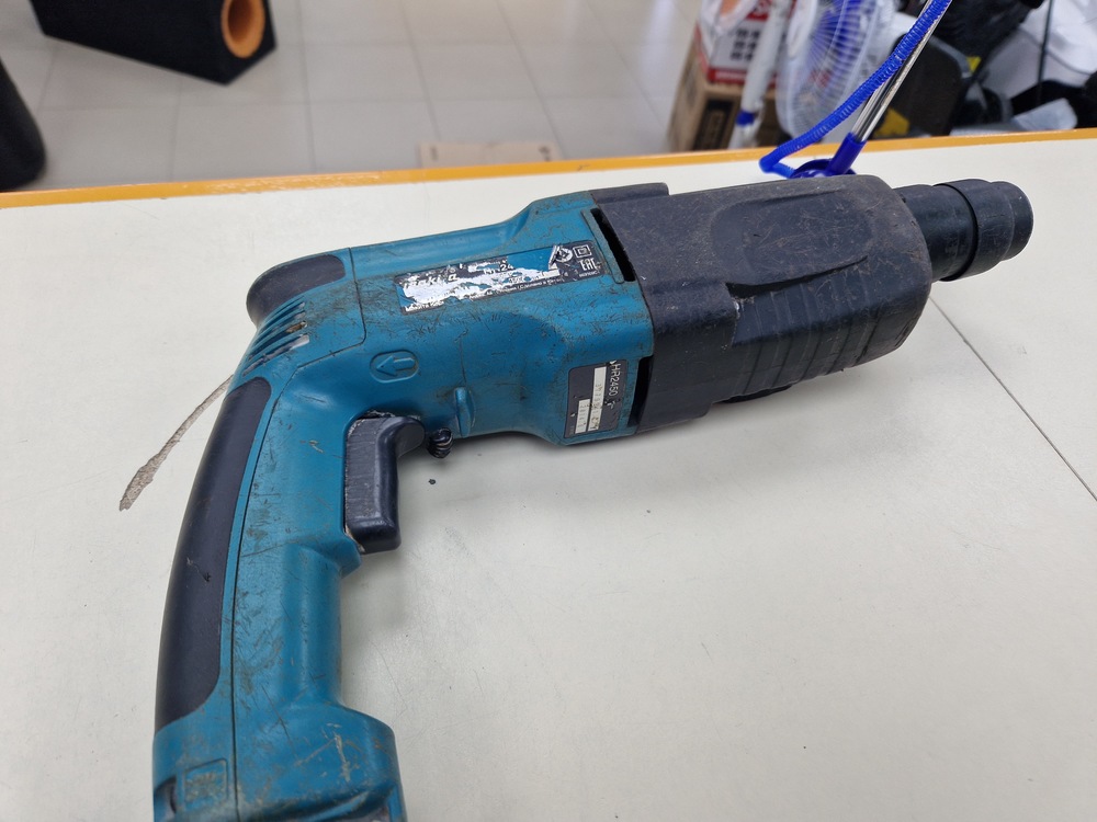 Перфоратор Makita HR-2450