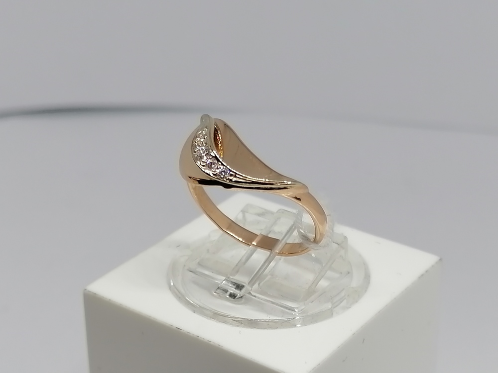 КОЛЬЦО С КАМНЯМИ (Au 585)