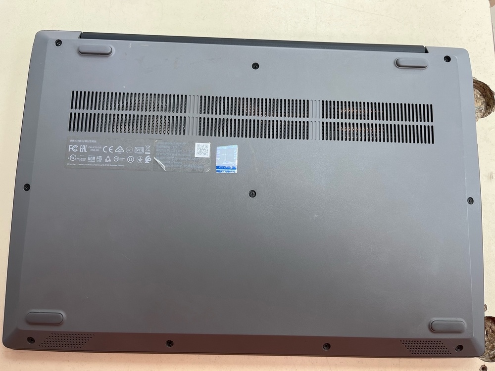 Ноутбук Lenovo; Ryzen 5 3500U, Radeon Vega 8, 8 Гб, 128 Гб, 1 Tb