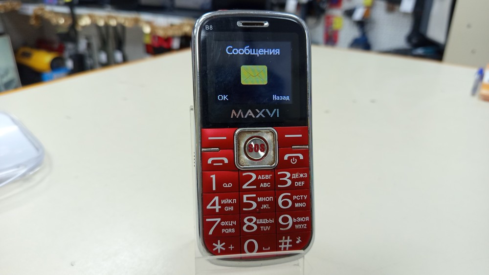 Смартфон Maxvi B8