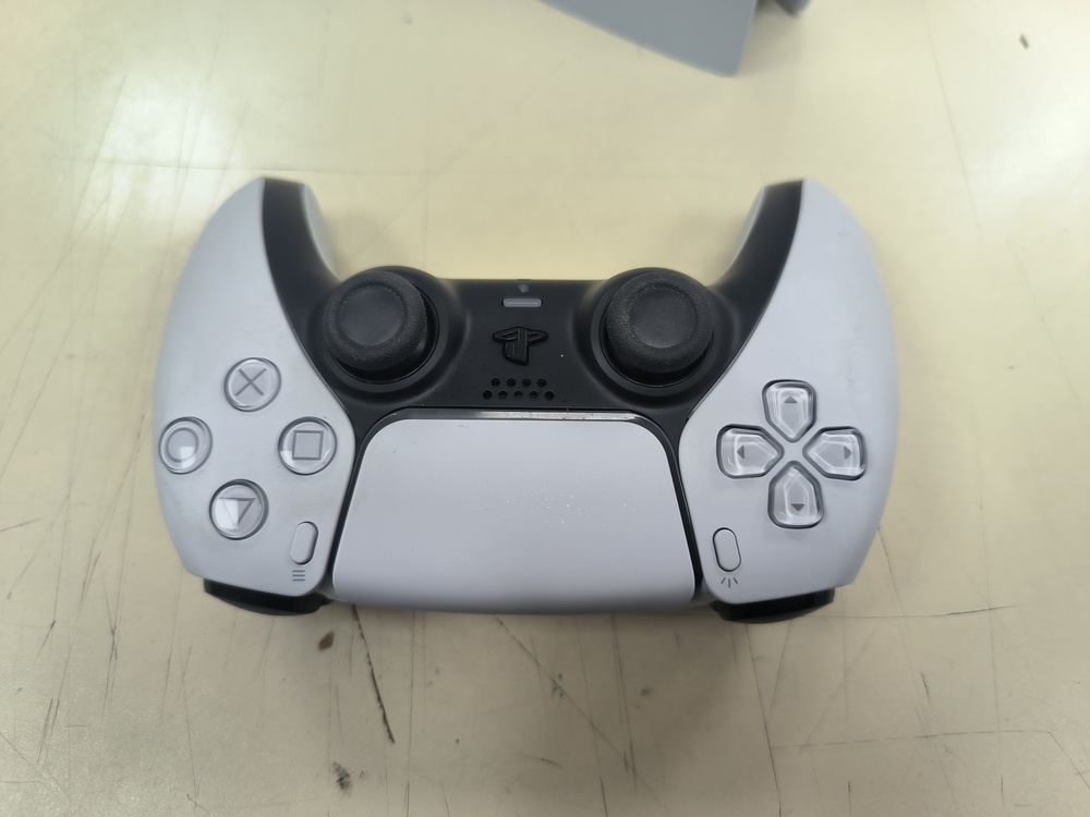 Игровая приставка PlayStation 5 825Gb (С дисководом)