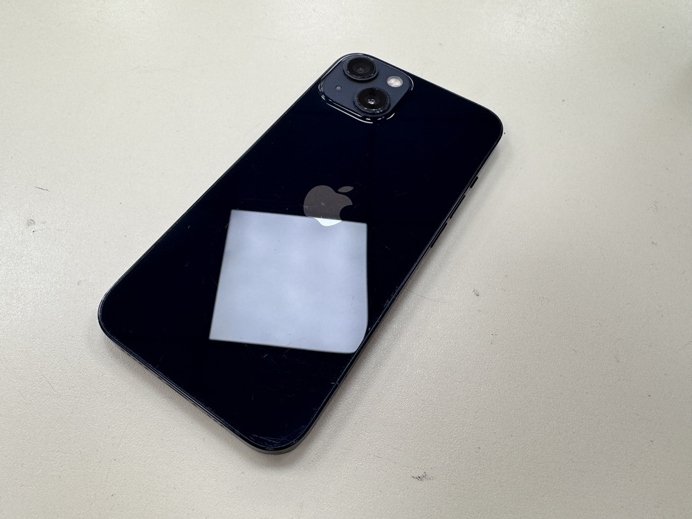 Смартфон Apple iPhone 13 128Gb