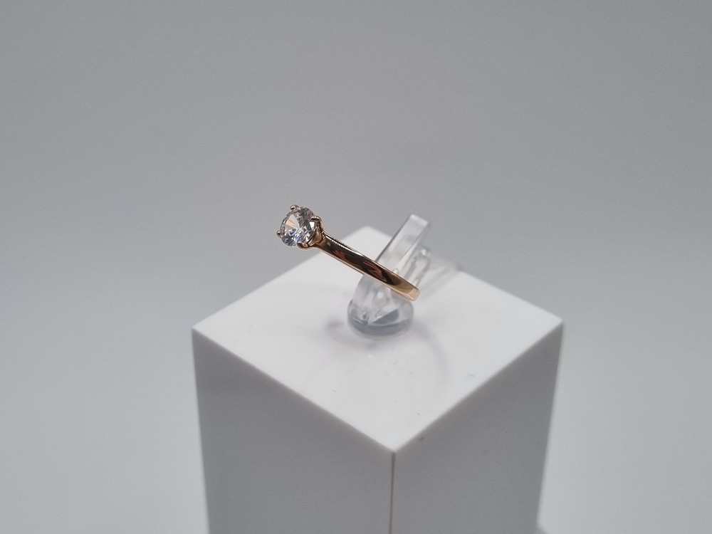 КОЛКМ585 КОЛЬЦО С КАМНЕМ (Au 585)