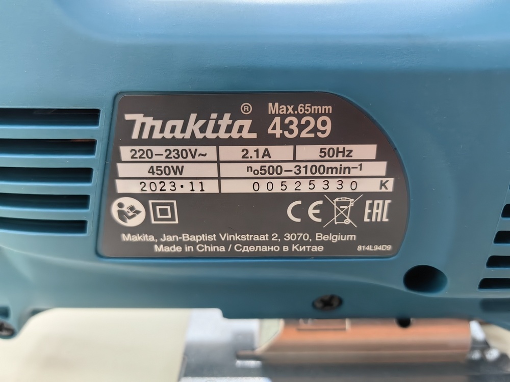 Лобзик Makita 4329X1