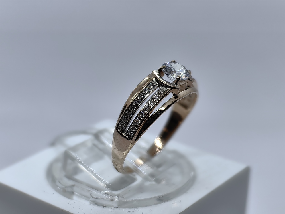 КОЛКМИ585 КОЛЬЦО С КАМНЯМИ (Au 585)