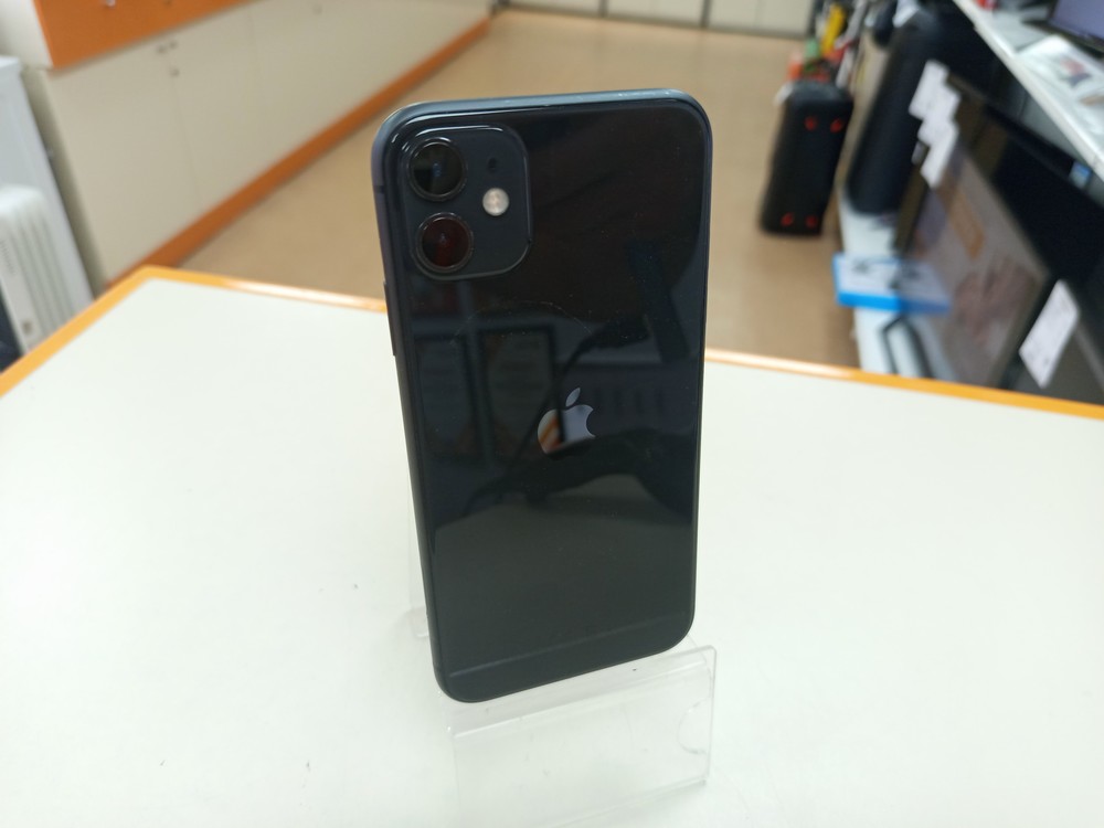 Смартфон Apple iPhone 11 64Gb