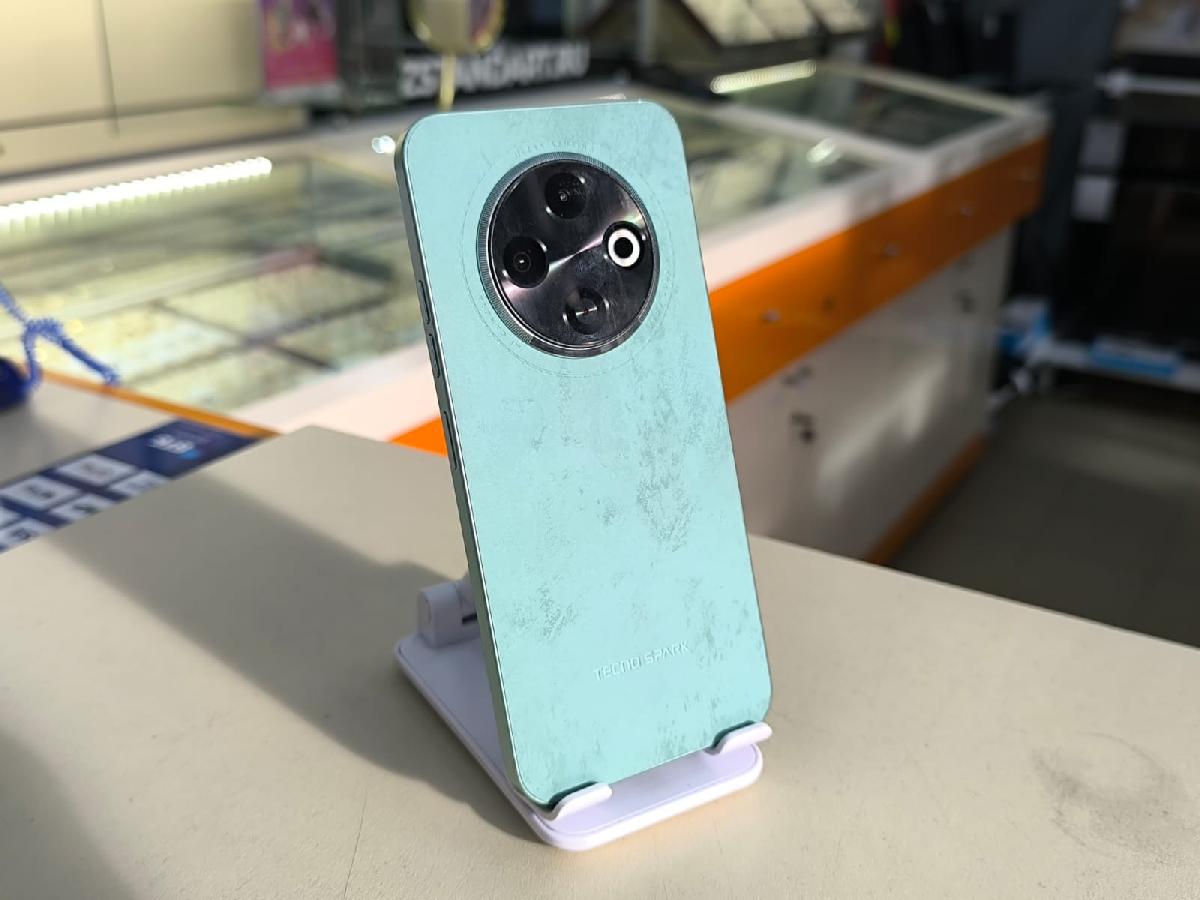 Смартфон Tecno SPARK 30C 8/256