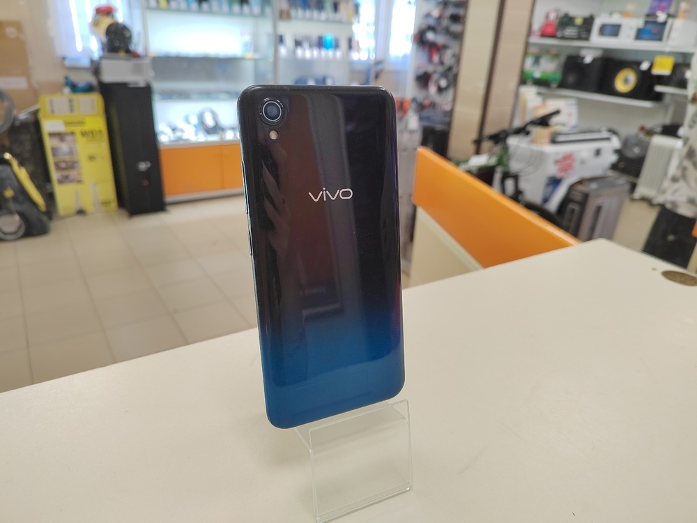 Смартфон Vivo 1820