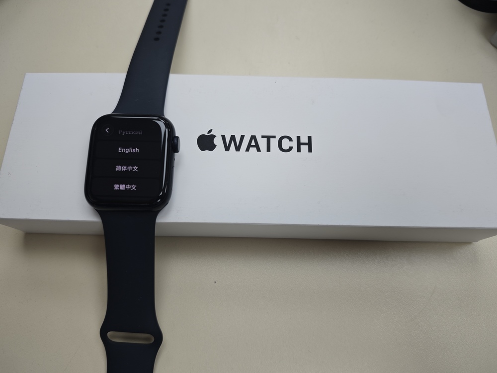 Смарт-часы Apple Watch SE 2022 44mm
