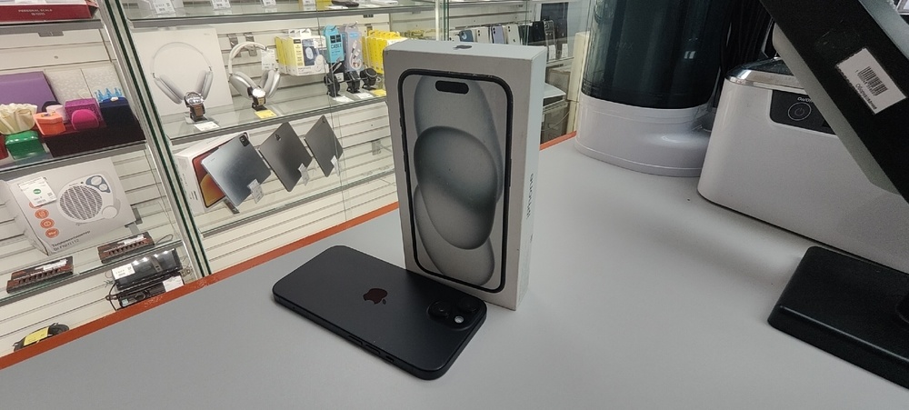 Смартфон Apple Iphone 15 128Gb