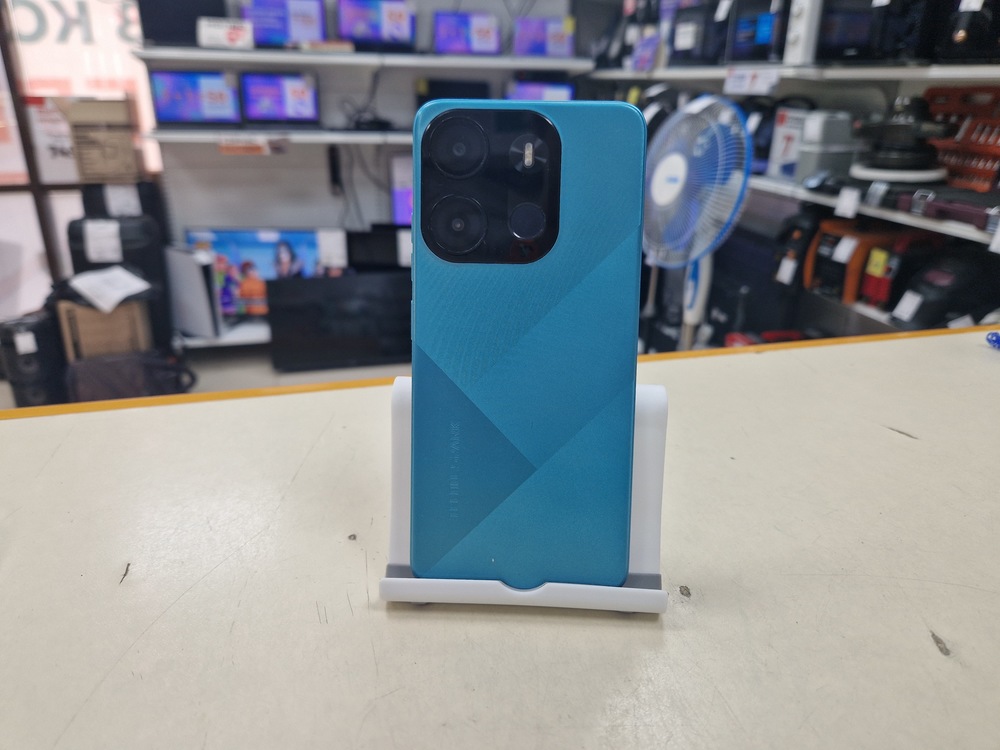 Смартфон Tecno Spark Go 2023 3/64