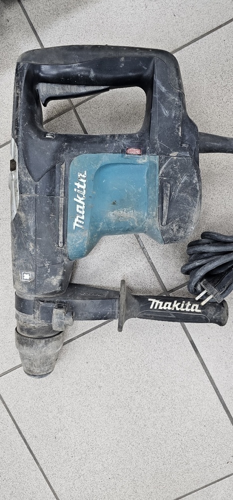 Перфоратор Makita HR3540C