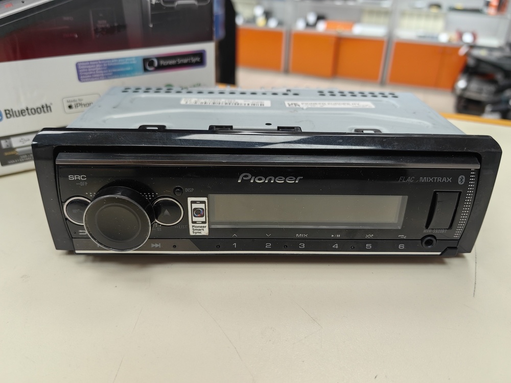 Автомагнитола Pioneer MVH-S520BT