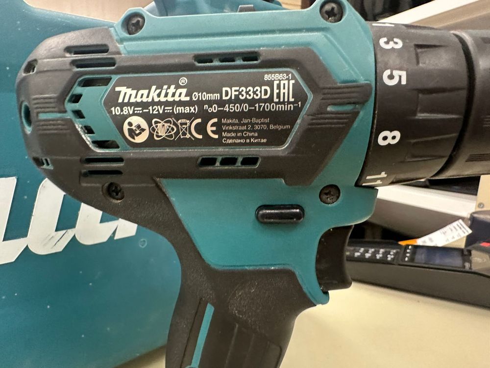 Шуруповерт Makita DF333D