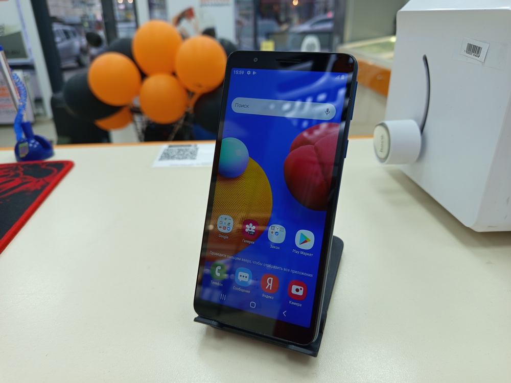 Смартфон Samsung Galaxy A01 Core 2/16