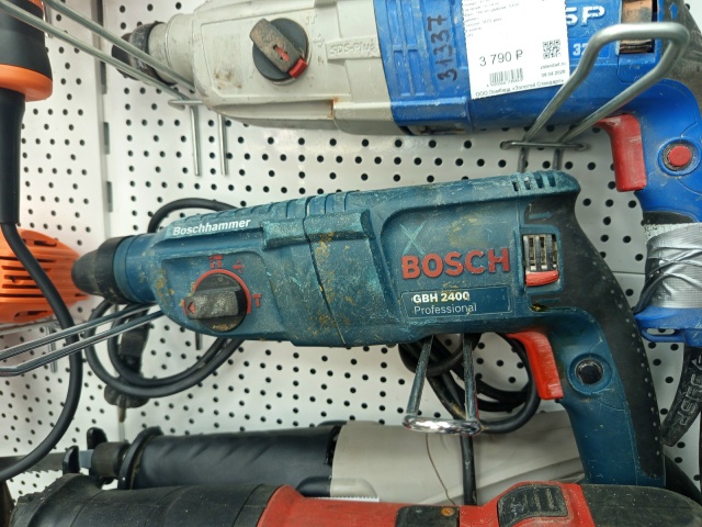Перфоратор Bosch GBH2400
