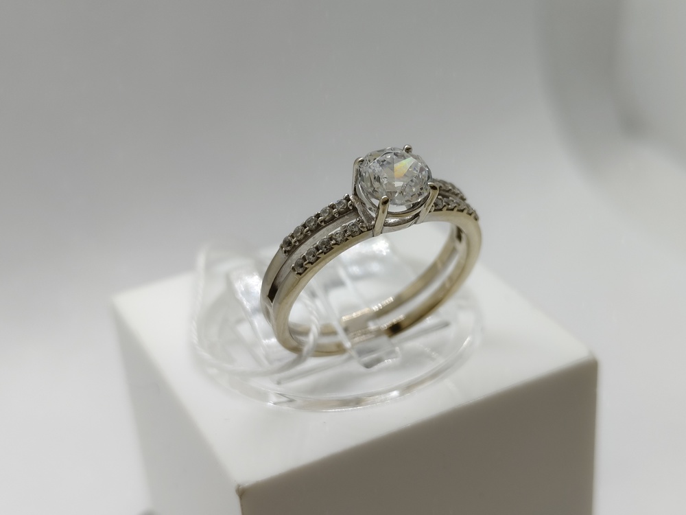 КОЛКМИ585 КОЛЬЦО С КАМНЯМИ (Au 585)