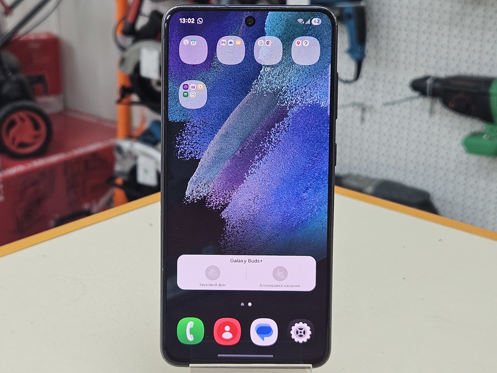 Смартфон Samsung Galaxy S21 FE 6/128