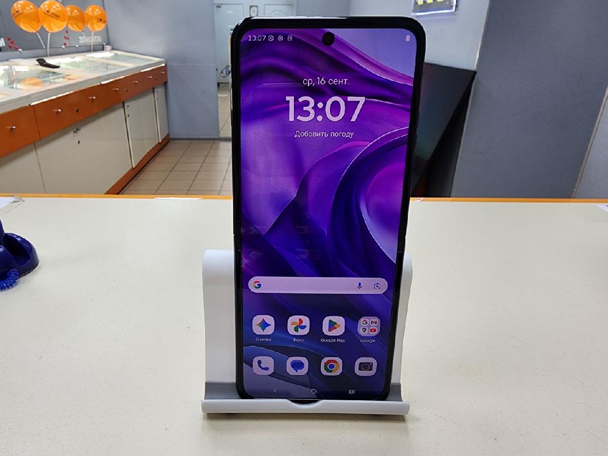 Смартфон Motorola Razr+ 2024 12/256