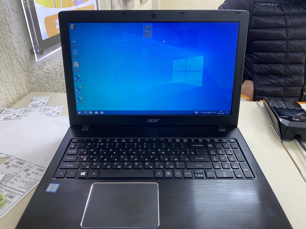 Ноутбук Acer; Core i3-6006U, Intel UHD Graphics, 8 Гб, 500 Гб, Нет