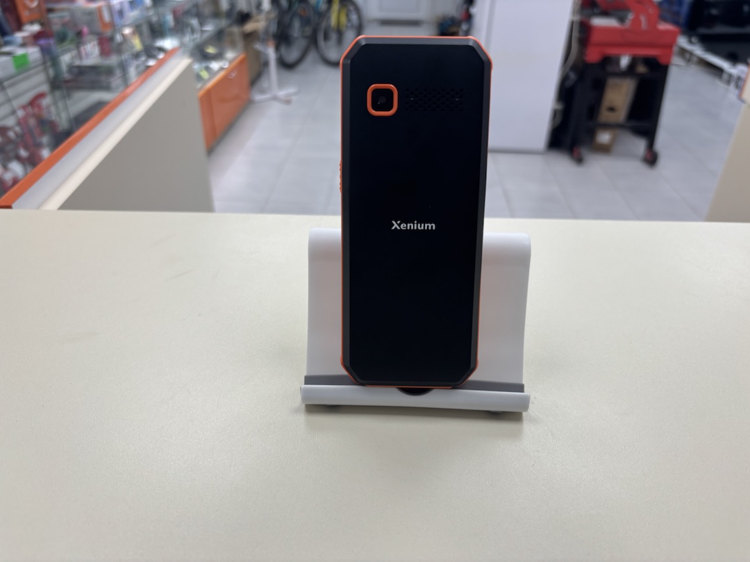 Смартфон Philips Xenium X300